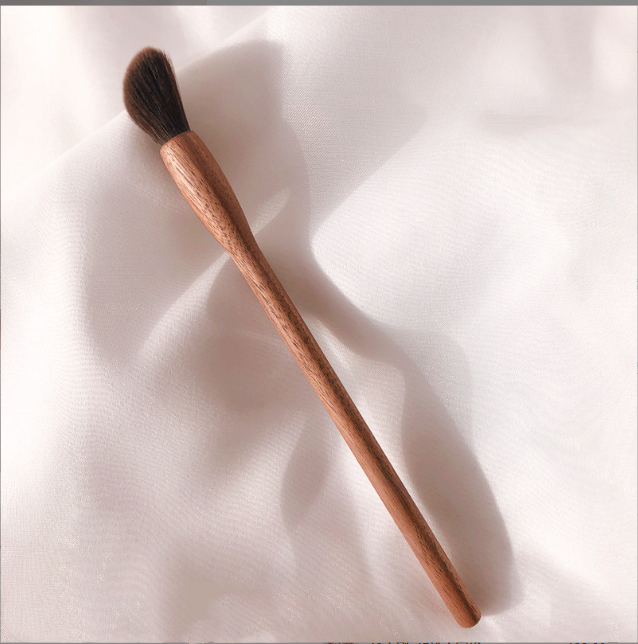 Natural walnut makeup brush kit