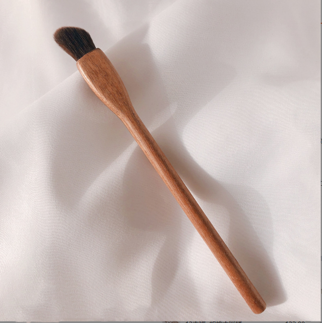 Natural walnut makeup brush kit