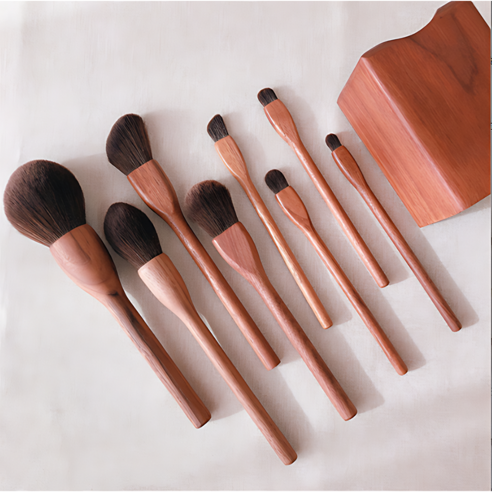 Natural walnut makeup brush kit